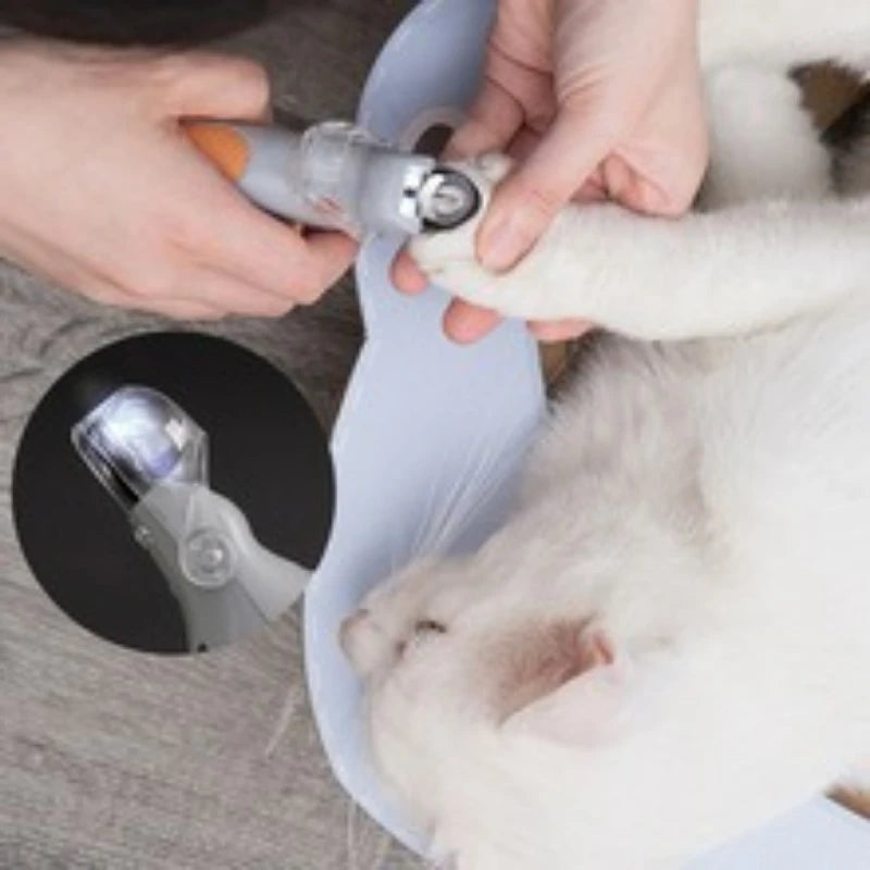 New Professional Pet Nail Clippers With LED Lights Cat and Dog Nail Clipper Tools Nail Clippers Clippers Pet Supplies For Dog
